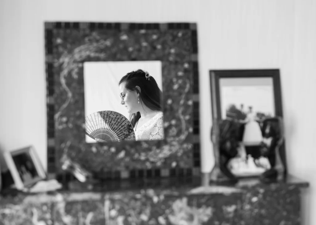 photo des préparatifs béauté de la mariée, prise par le photographe Quentin Viel